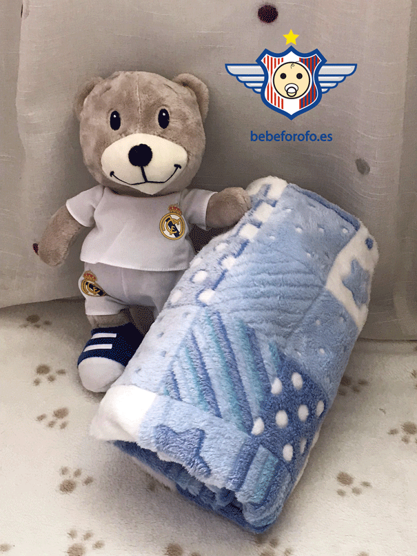 Oso peluche Real Madrid.