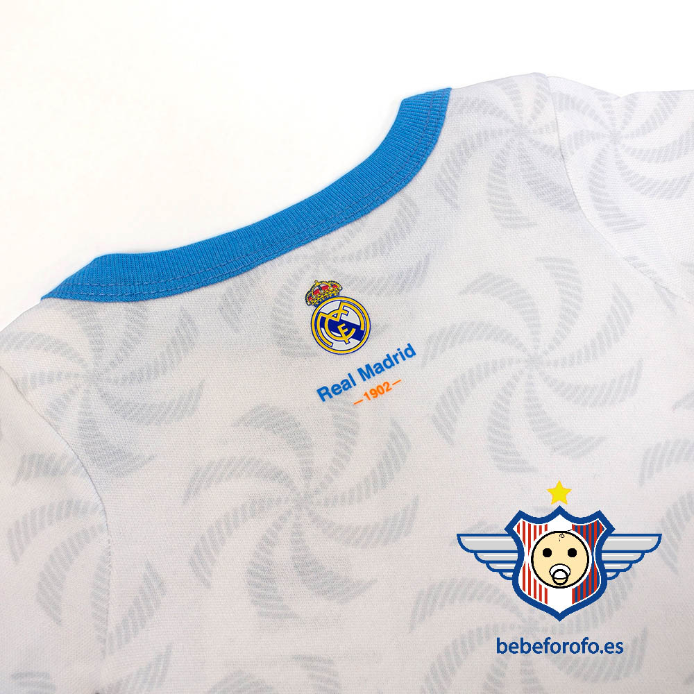 Camiseta Real Madrid niño19-20. Talla 8 años